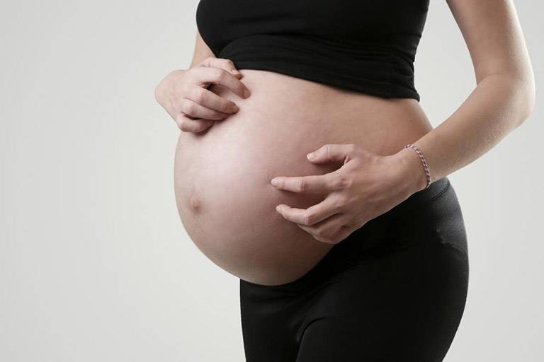 Bệnh chàm khi mang thai và các biện pháp điều trị an toàn
