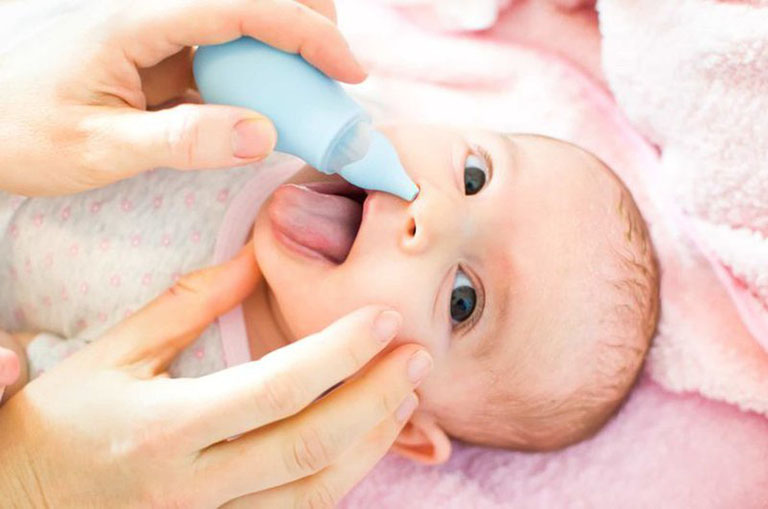 Cách rửa mũi cho trẻ sơ sinh khi bị nghẹt mũi khò khè
