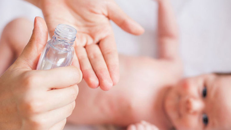 Cách chữa dứt điểm cứt trâu cho trẻ sơ sinh an toàn