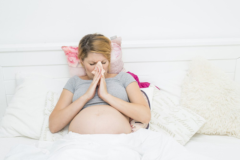 Viêm mũi dị ứng khi mang thai