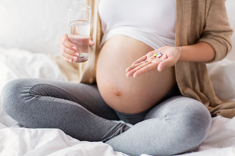 Giai đoạn thai kỳ mẹ bầu cần phải đặc biệt lưu ý đến từng loại thuốc