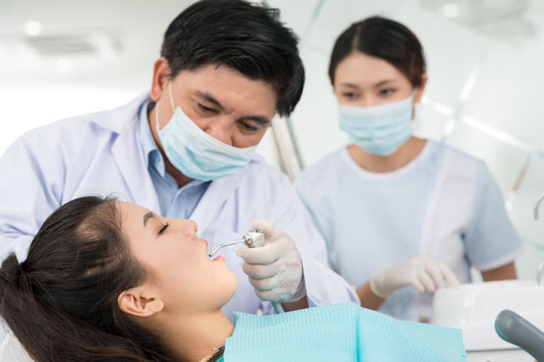 bác sĩ răng hàm mặt giỏi tại Đà Nẵng