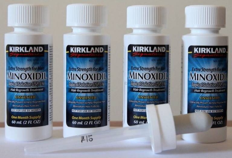 Thuốc Mọc Tóc Minoxidil 5% Kirkland tốt không? Giá bao nhiêu?