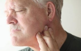 Viêm khớp thái dương hàm: Nguyên nhân và cách điều trị