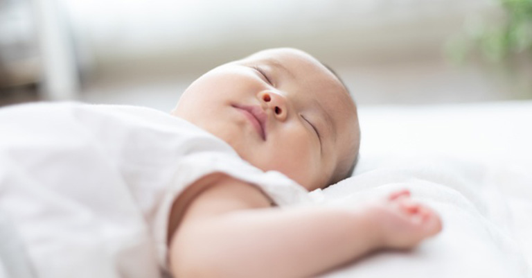 Dấu hiệu trẻ sơ sinh bị viêm họng