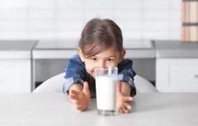 sữa dành cho bé có hệ tiêu hóa kém