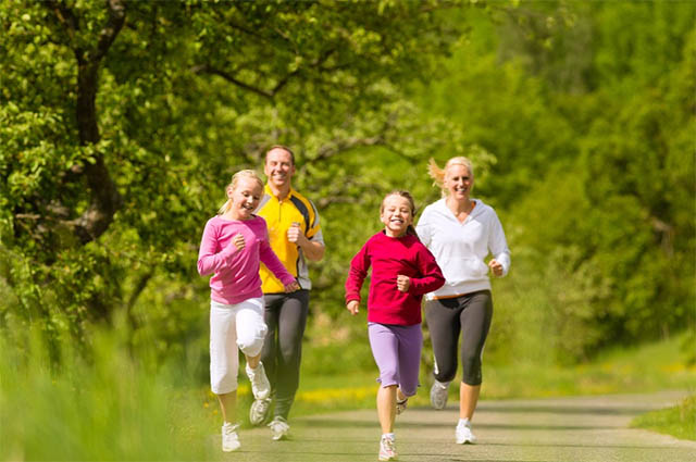 thói quen thể dục chạy bộ gia đình 